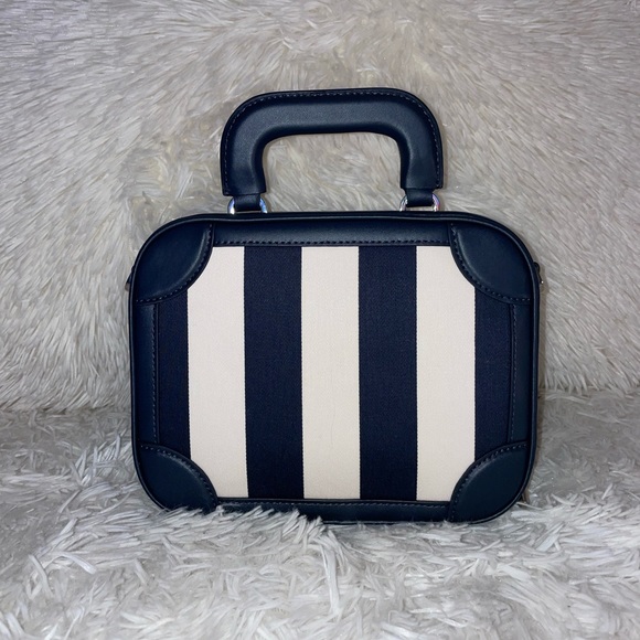 Kate Spade traveler trunk crossbody bag - Picture 4 of 8